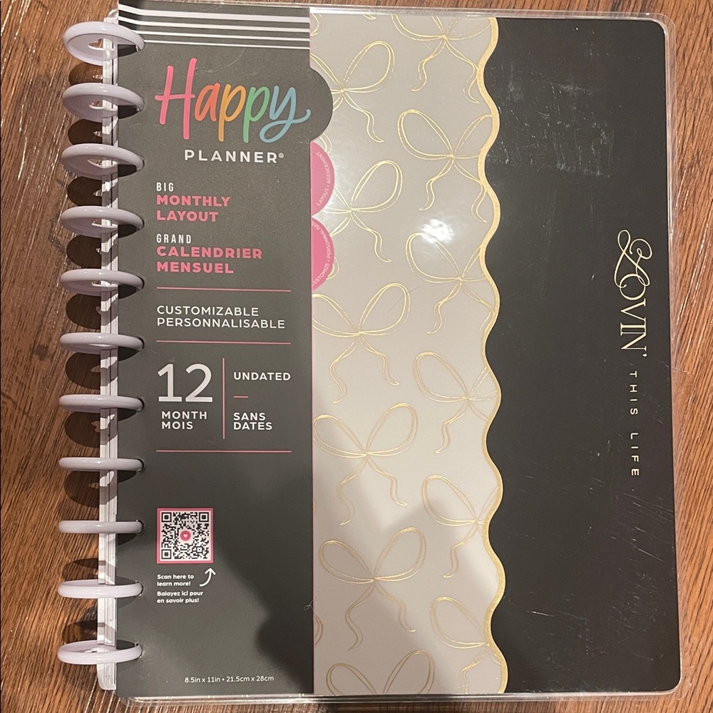 Happy Planner Black and Gold Monthly Layout